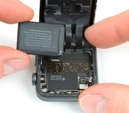 Замена аккумулятора Apple Watch 1
