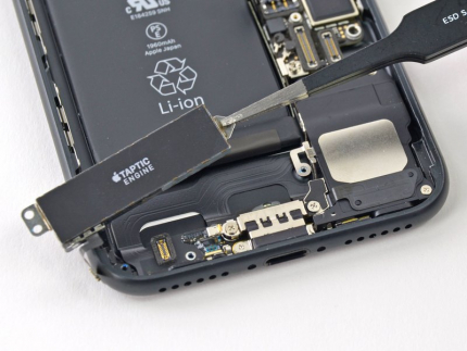 Заміна вібро Taptic Engine iPhone 7 Plus