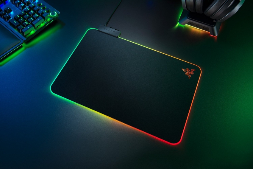 Ігрова поверхня Razer Firefly V2