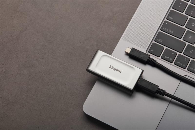 Накопитель внешний SSD Portable USB 1.0ТB Kingston XS2000 Silver (SXS2000/1000G)