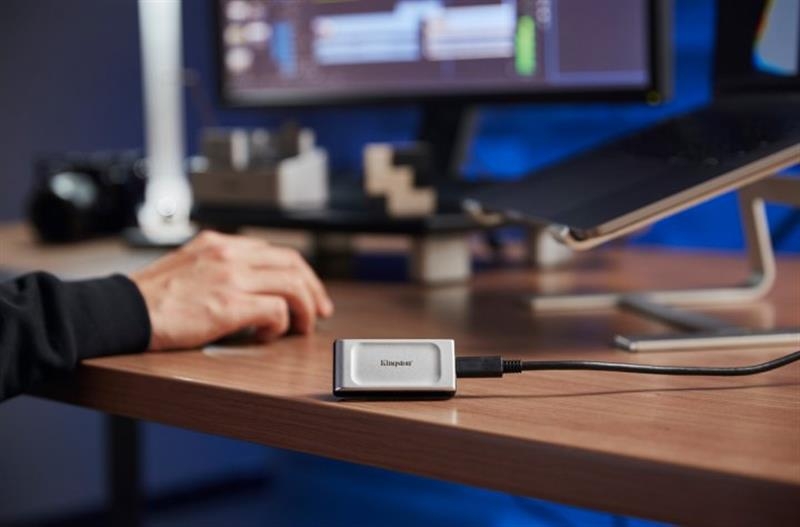 Накопитель внешний SSD Portable USB  500GB Kingston XS2000 Silver (SXS2000/500G)