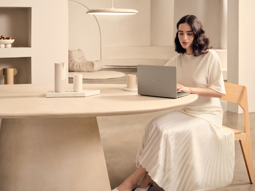 Ноутбук Asus Zenbook A14 UX3407QA-QD202W (90NB1501-M00F90) Zabriskie Beige