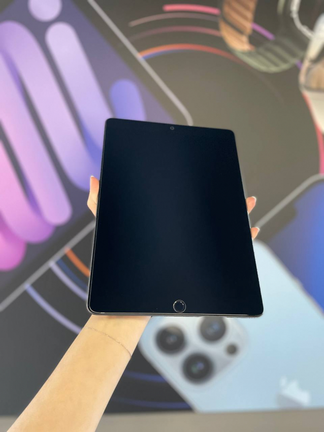 Б/У Планшет Apple iPad Air 10.5, Wi-Fi + LTE, 256Gb, Space Gray (MV0N2) 2019