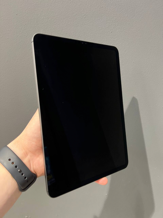 Б/У Планшет Apple iPad Pro 11, M1, Wi-Fi + LTE, 128Gb, Space Gray (MHW53) 2021